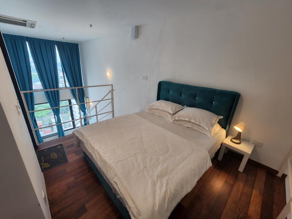 Sunrise Gurney Executive Premium Pangsapuri